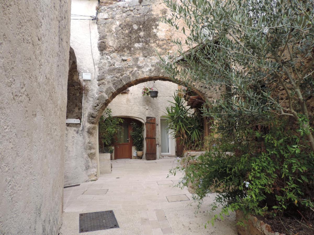维勒克罗兹Le Cabanon Des Hirondelles别墅 外观 照片